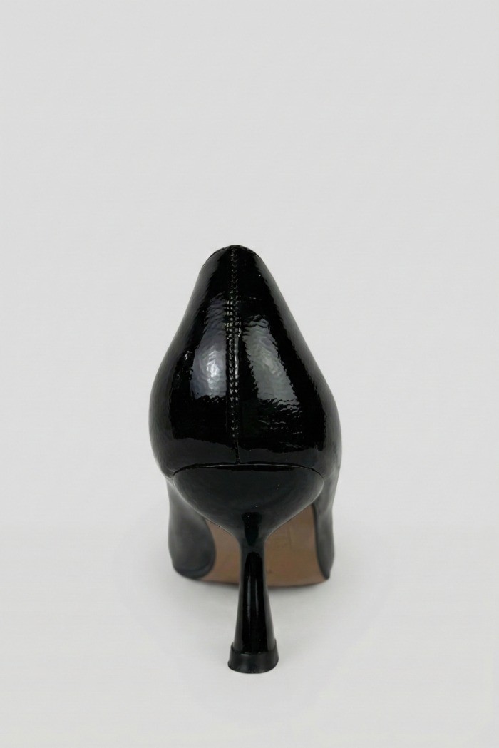 Renato Balestra décolleté in vernice con fibbia RZM225 [a7bd1c0f]